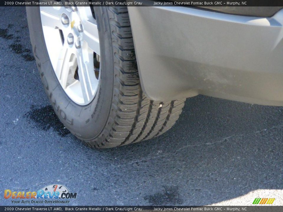 2009 Chevrolet Traverse LT AWD Black Granite Metallic / Dark Gray/Light Gray Photo #22