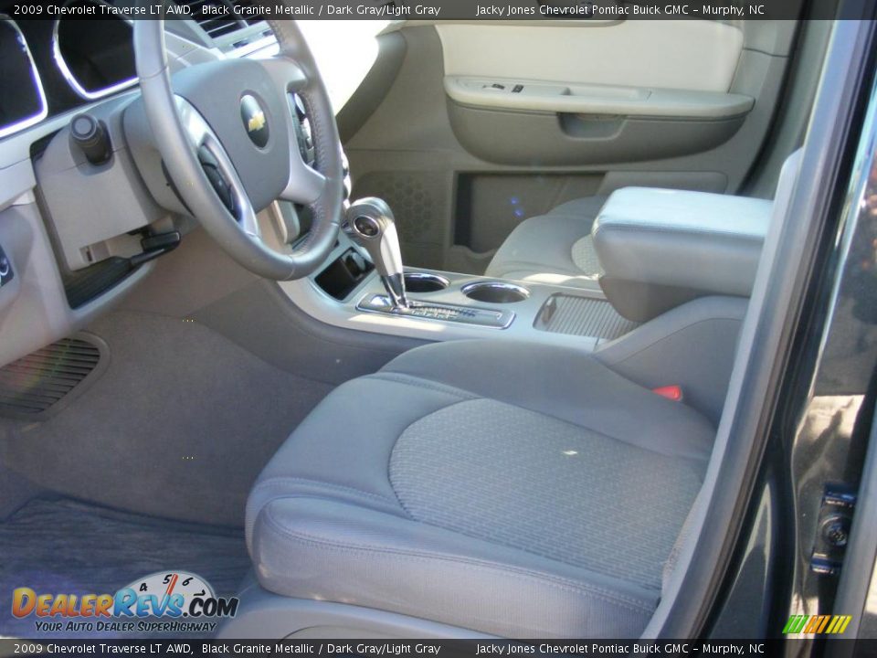 2009 Chevrolet Traverse LT AWD Black Granite Metallic / Dark Gray/Light Gray Photo #24