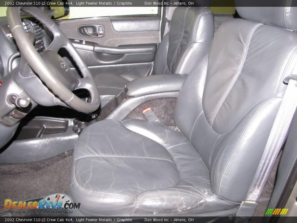 2002 Chevrolet S10 LS Crew Cab 4x4 Light Pewter Metallic / Graphite Photo #10