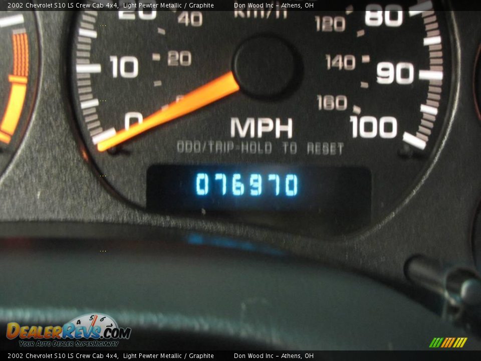2002 Chevrolet S10 LS Crew Cab 4x4 Light Pewter Metallic / Graphite Photo #19