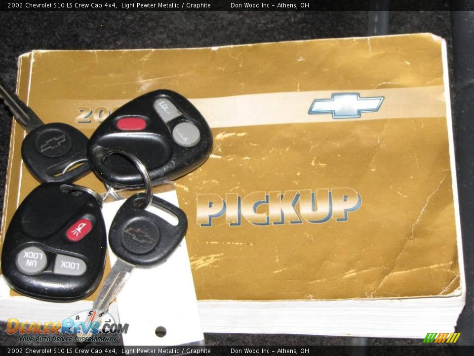 2002 Chevrolet S10 LS Crew Cab 4x4 Light Pewter Metallic / Graphite Photo #20