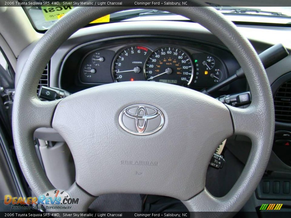 2006 Toyota Sequoia SR5 4WD Silver Sky Metallic / Light Charcoal Photo #23