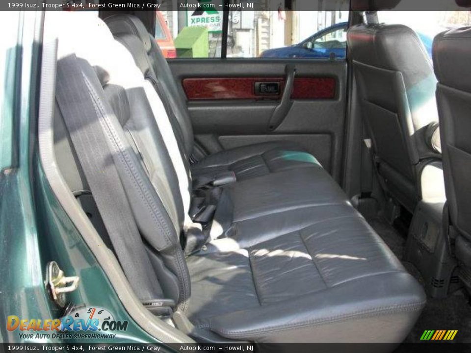 1999 Isuzu Trooper S 4x4 Forest Green Mica / Gray Photo #11