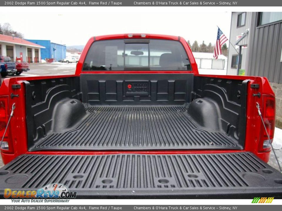 2002 Dodge Ram 1500 Sport Regular Cab 4x4 Flame Red / Taupe Photo #11