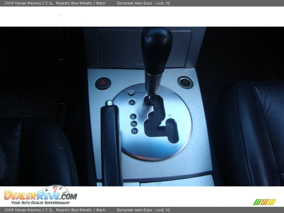2006 Nissan Maxima 3.5 SL Majestic Blue Metallic / Black Photo #17