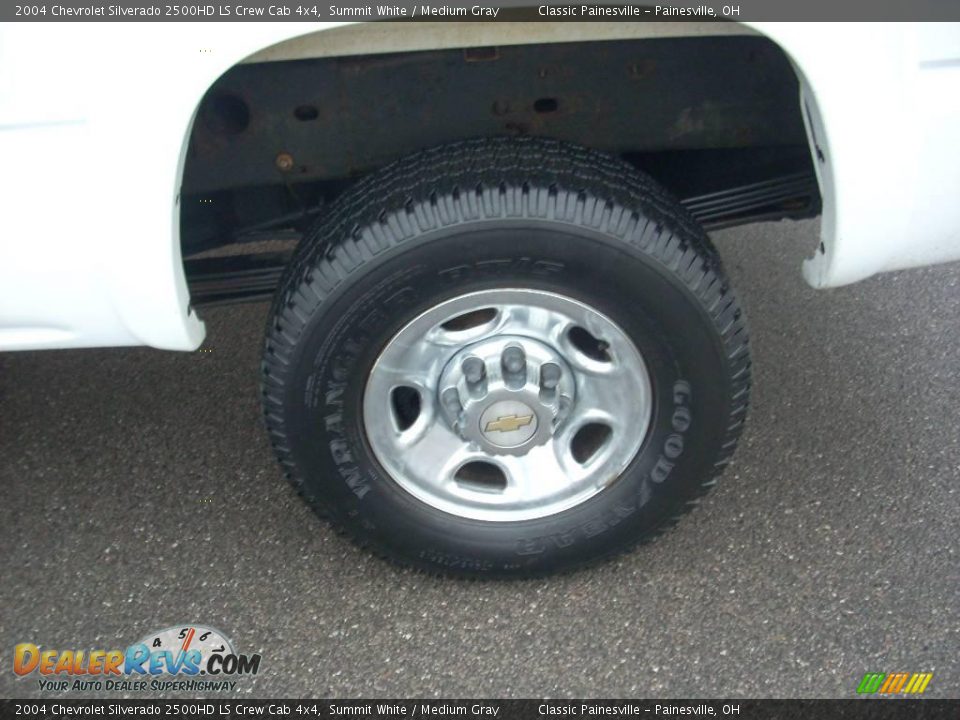 2004 Chevrolet Silverado 2500HD LS Crew Cab 4x4 Summit White / Medium Gray Photo #5
