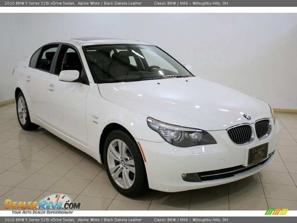 2010 BMW 5 Series 528i xDrive Sedan Alpine White / Black Dakota Leather Photo #1