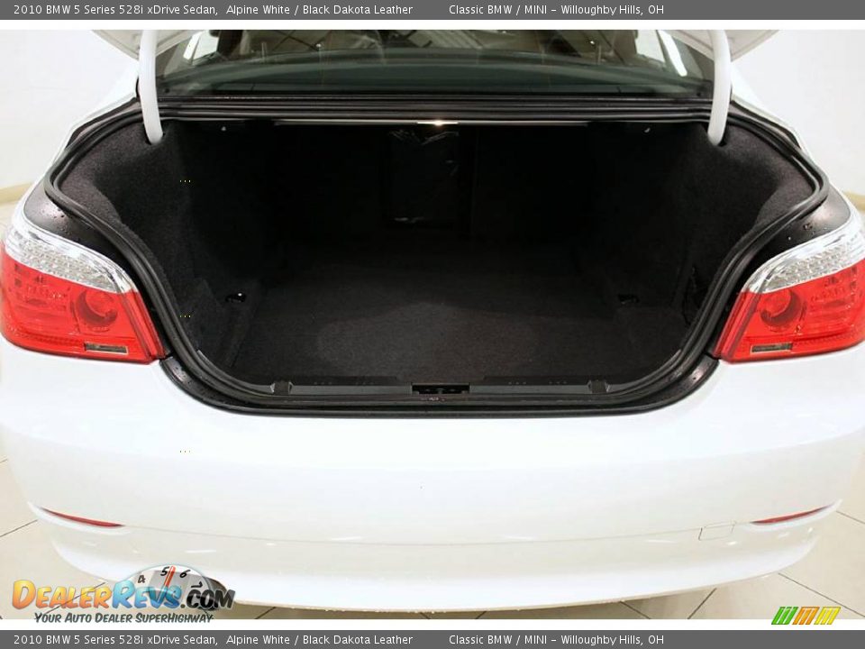 2010 BMW 5 Series 528i xDrive Sedan Alpine White / Black Dakota Leather Photo #25