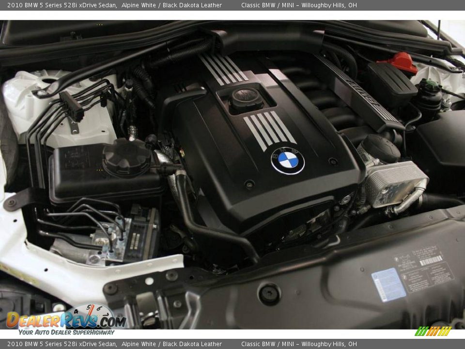 2010 BMW 5 Series 528i xDrive Sedan Alpine White / Black Dakota Leather Photo #26