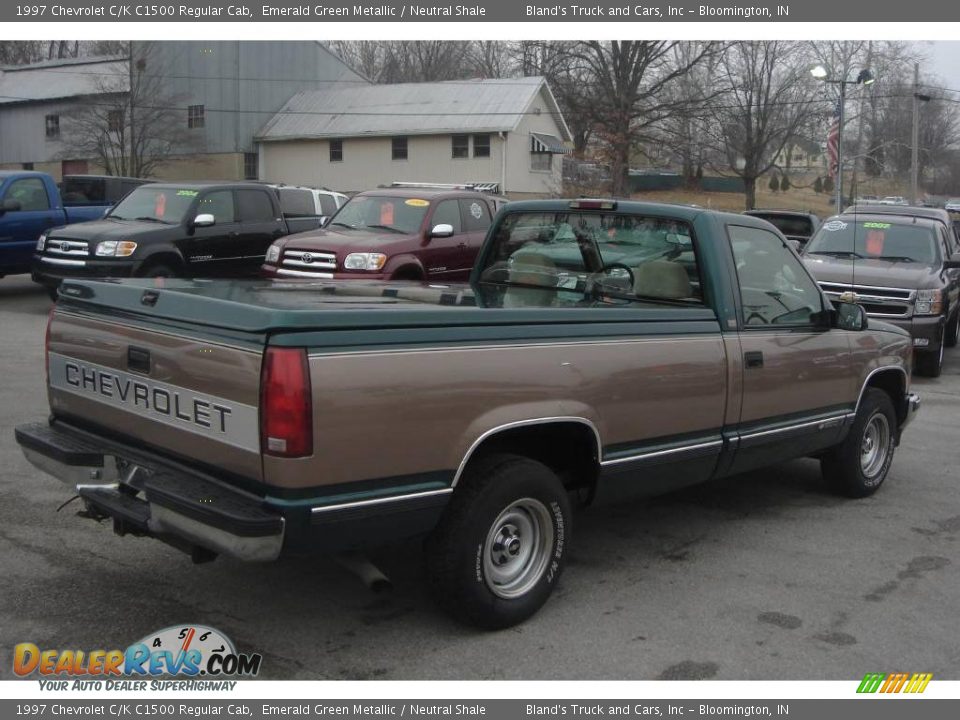 1997 Chevrolet C/K C1500 Regular Cab Emerald Green Metallic / Neutral Shale Photo #3