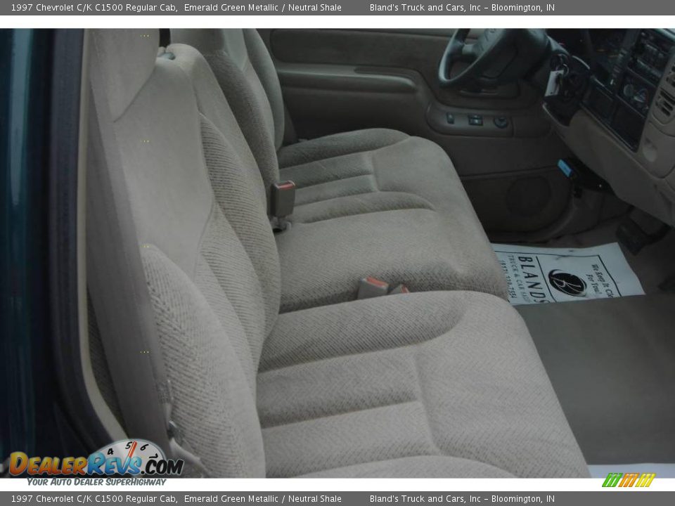 1997 Chevrolet C/K C1500 Regular Cab Emerald Green Metallic / Neutral Shale Photo #5