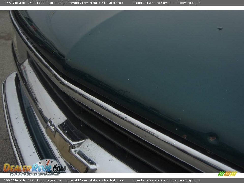 1997 Chevrolet C/K C1500 Regular Cab Emerald Green Metallic / Neutral Shale Photo #10