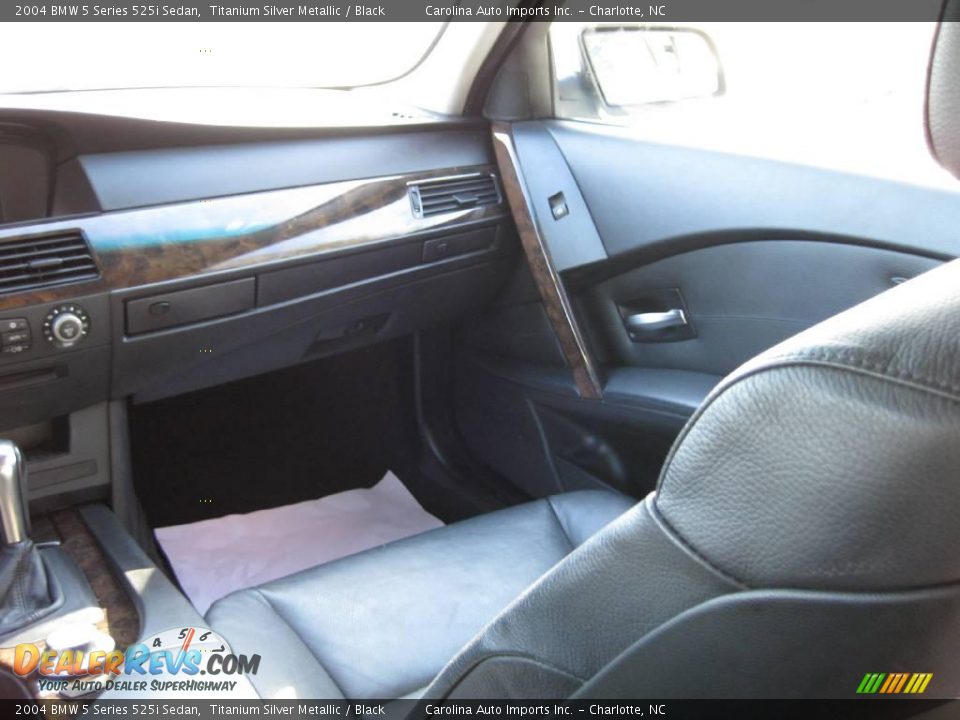 2004 BMW 5 Series 525i Sedan Titanium Silver Metallic / Black Photo #12