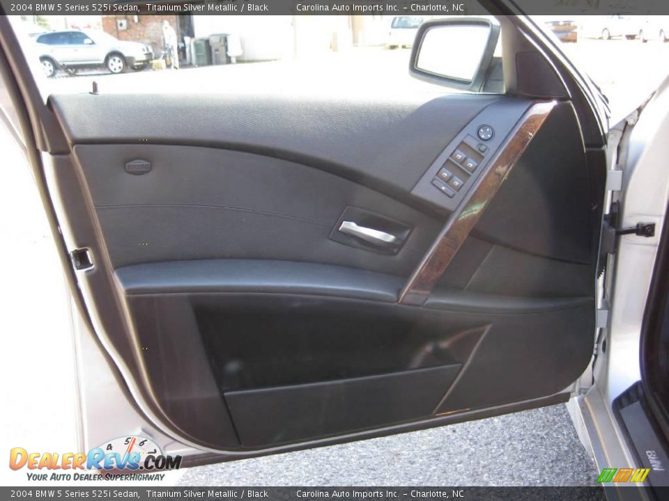 2004 BMW 5 Series 525i Sedan Titanium Silver Metallic / Black Photo #15