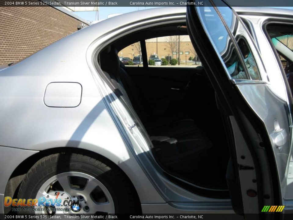 2004 BMW 5 Series 525i Sedan Titanium Silver Metallic / Black Photo #24