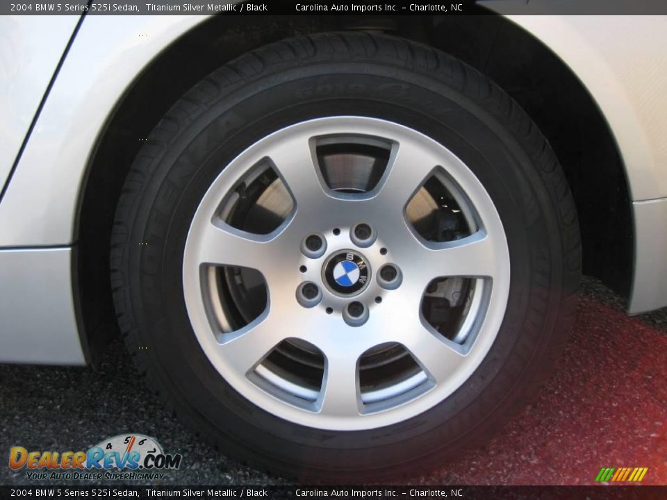 2004 BMW 5 Series 525i Sedan Titanium Silver Metallic / Black Photo #26