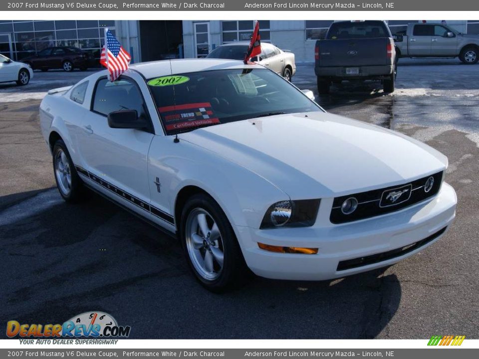 2007 Ford Mustang V6 Deluxe Coupe Performance White / Dark Charcoal Photo #2