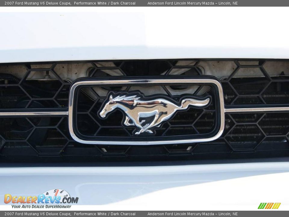 2007 Ford Mustang V6 Deluxe Coupe Performance White / Dark Charcoal Photo #18