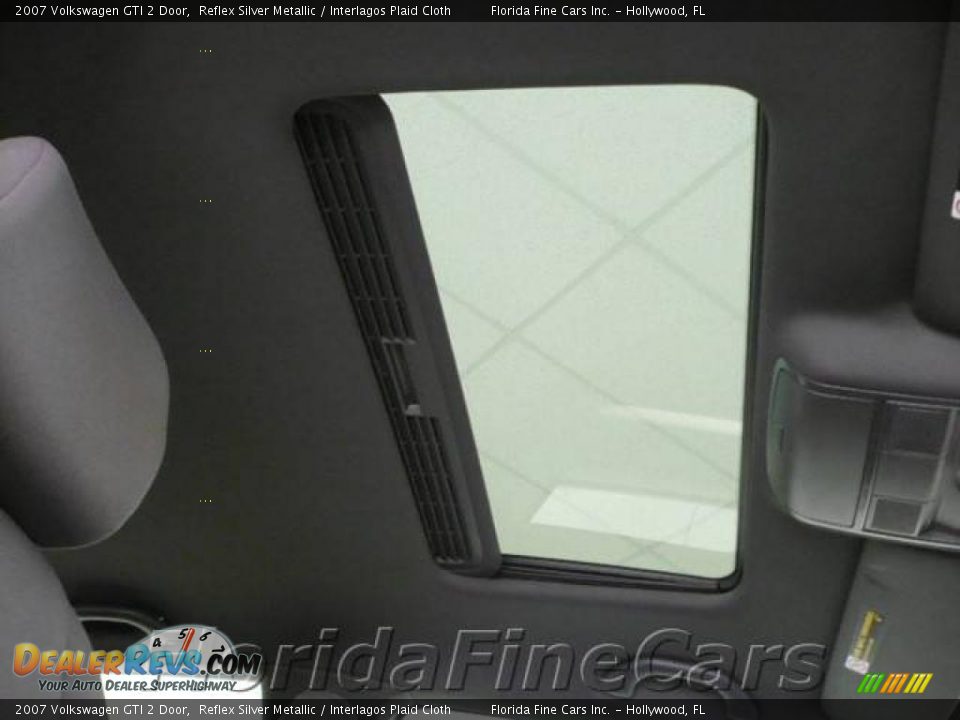 2007 Volkswagen GTI 2 Door Reflex Silver Metallic / Interlagos Plaid Cloth Photo #17
