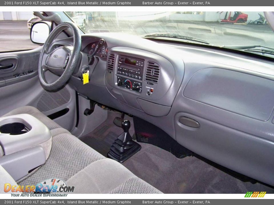 2001 Ford F150 XLT SuperCab 4x4 Island Blue Metallic / Medium Graphite Photo #17