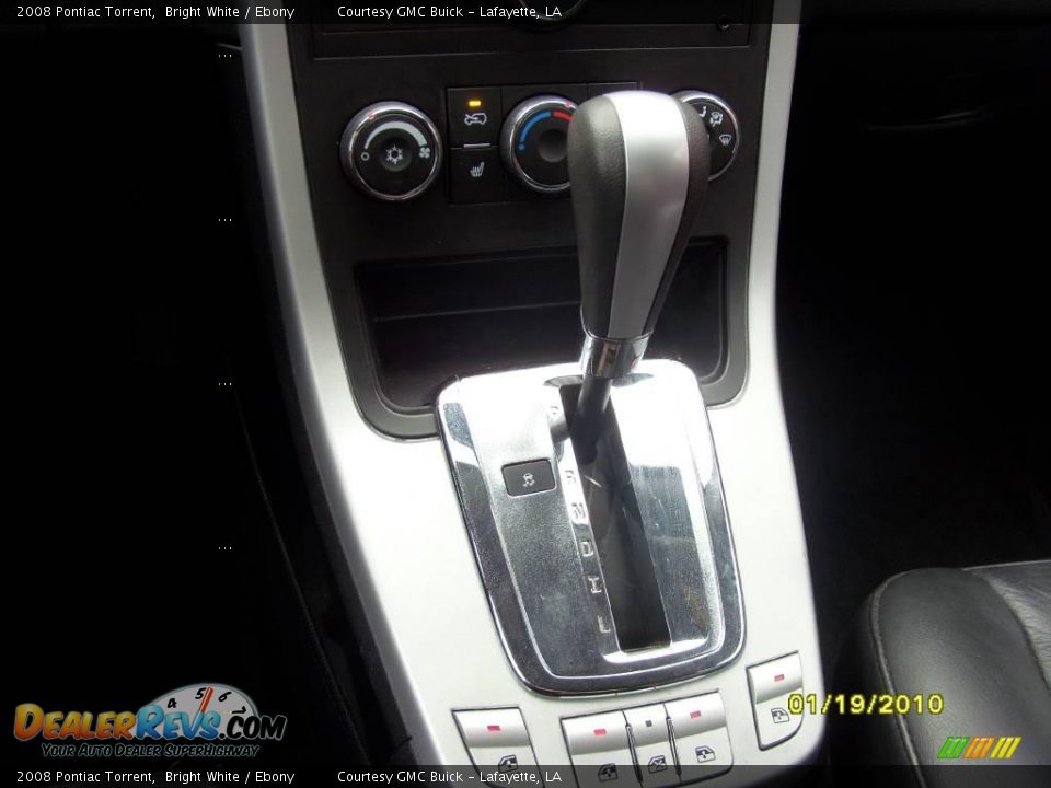 2008 Pontiac Torrent Bright White / Ebony Photo #16