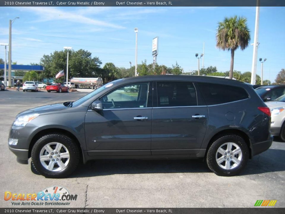 2010 Chevrolet Traverse LT Cyber Gray Metallic / Ebony Photo #3