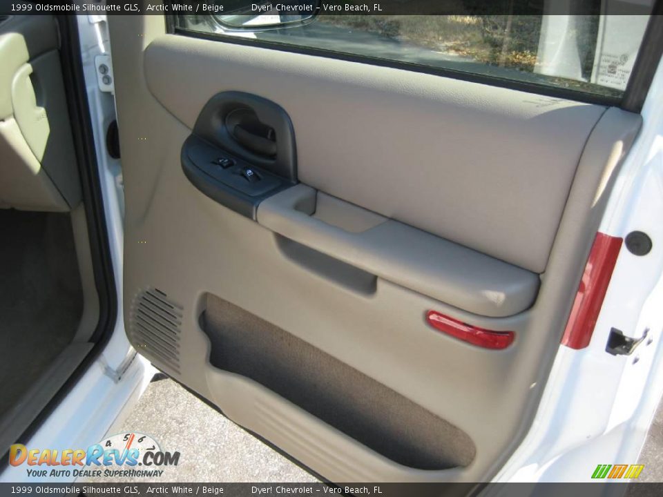1999 Oldsmobile Silhouette GLS Arctic White / Beige Photo #6