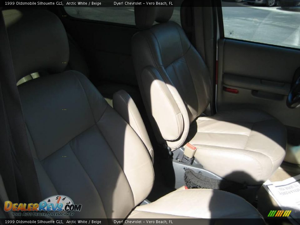 1999 Oldsmobile Silhouette GLS Arctic White / Beige Photo #7