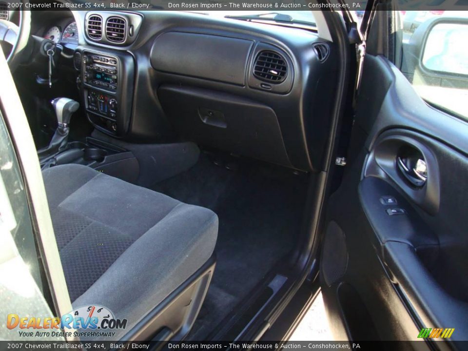 2007 Chevrolet TrailBlazer SS 4x4 Black / Ebony Photo #17