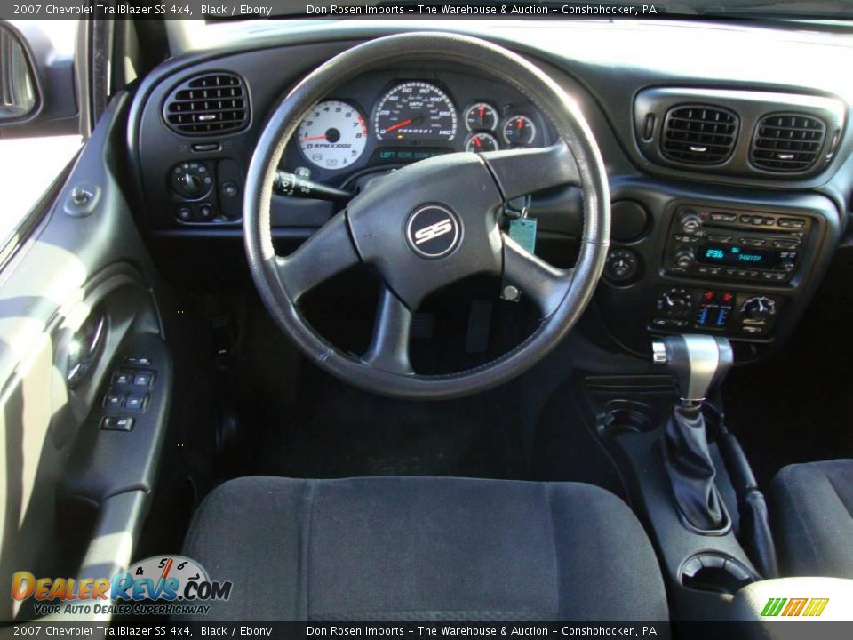 2007 Chevrolet TrailBlazer SS 4x4 Black / Ebony Photo #33