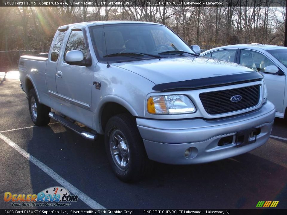 2003 Ford F150 STX SuperCab 4x4 Silver Metallic / Dark Graphite Grey Photo #3