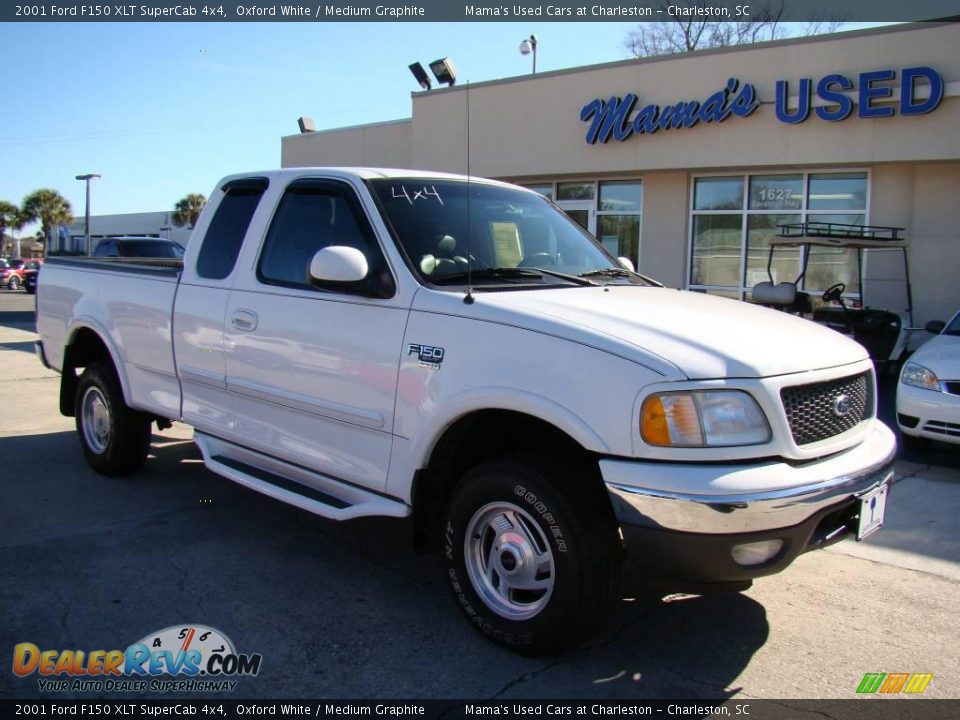 2001 Ford F150 XLT SuperCab 4x4 Oxford White / Medium Graphite Photo #2