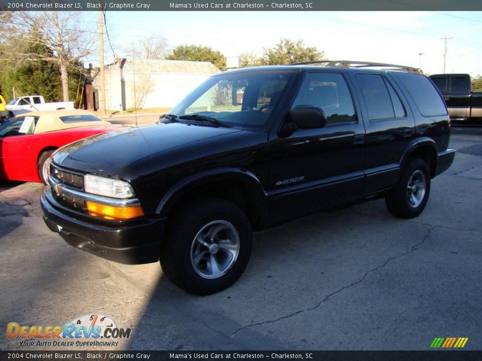 2004 Chevrolet Blazer LS Black / Graphite Gray Photo #4
