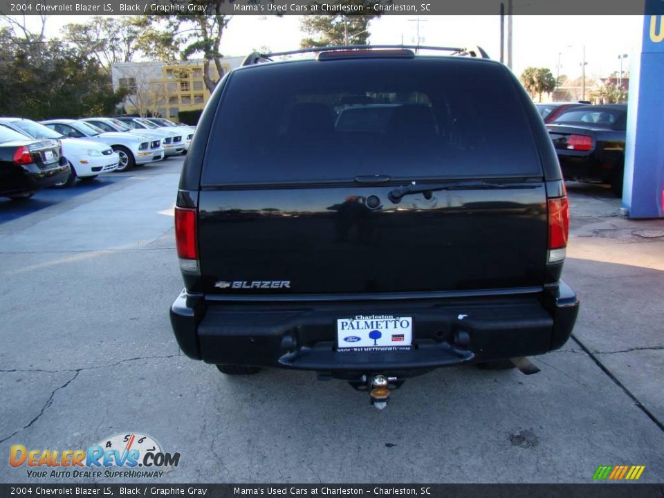 2004 Chevrolet Blazer LS Black / Graphite Gray Photo #7
