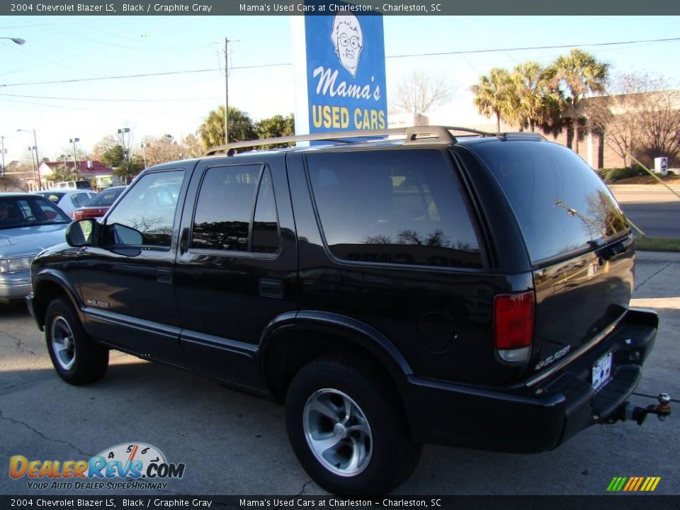 2004 Chevrolet Blazer LS Black / Graphite Gray Photo #9