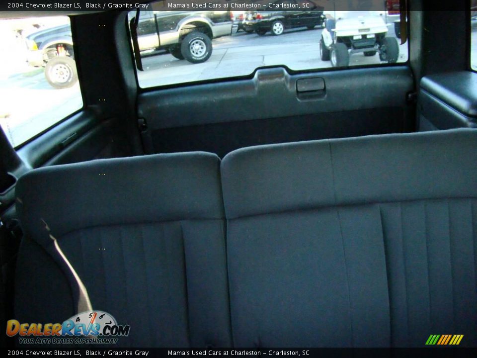 2004 Chevrolet Blazer LS Black / Graphite Gray Photo #14
