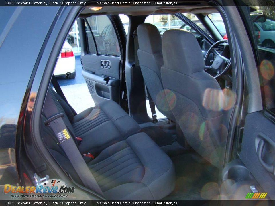 2004 Chevrolet Blazer LS Black / Graphite Gray Photo #17