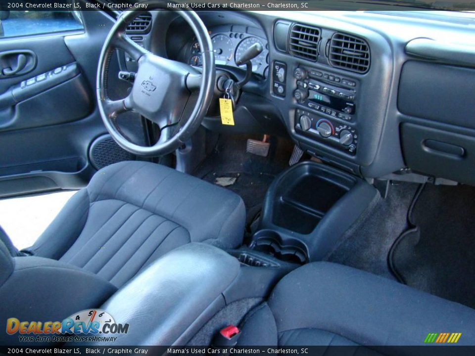 2004 Chevrolet Blazer LS Black / Graphite Gray Photo #19