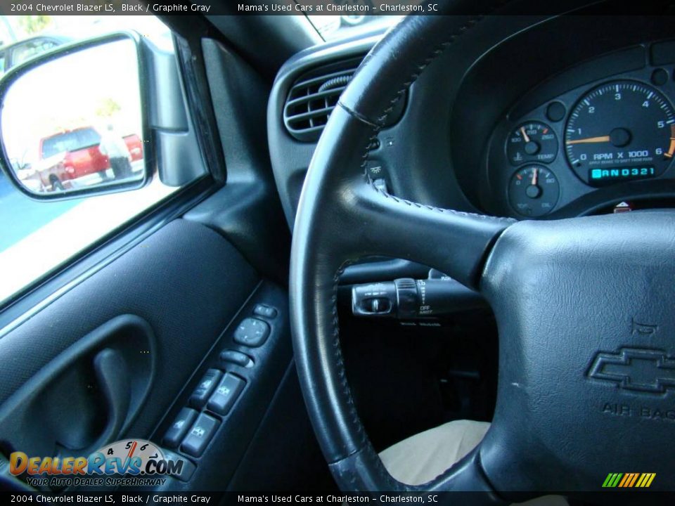 2004 Chevrolet Blazer LS Black / Graphite Gray Photo #23
