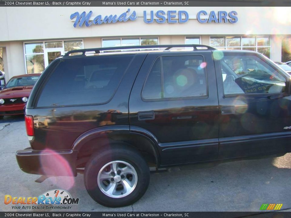 2004 Chevrolet Blazer LS Black / Graphite Gray Photo #34