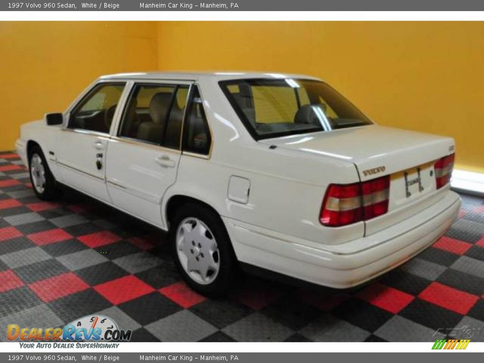 1997 Volvo 960 Sedan White / Beige Photo #4