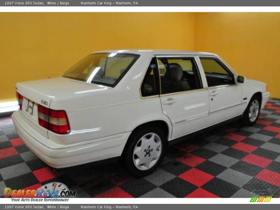 1997 Volvo 960 Sedan White / Beige Photo #6