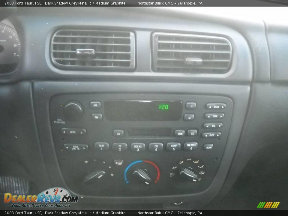 2003 Ford Taurus SE Dark Shadow Grey Metallic / Medium Graphite Photo #17