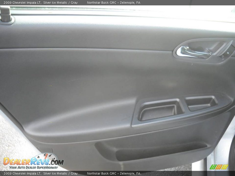 2009 Chevrolet Impala LT Silver Ice Metallic / Gray Photo #10