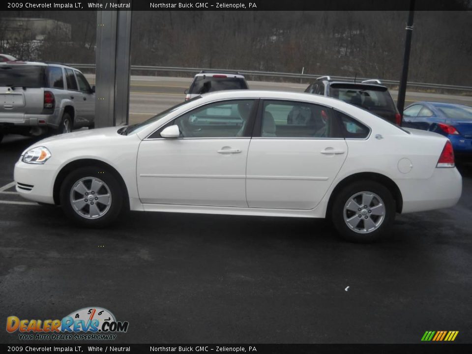 2009 Chevrolet Impala LT White / Neutral Photo #5