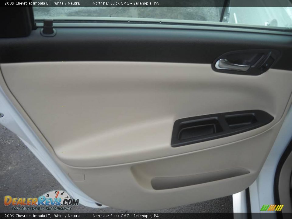 2009 Chevrolet Impala LT White / Neutral Photo #10
