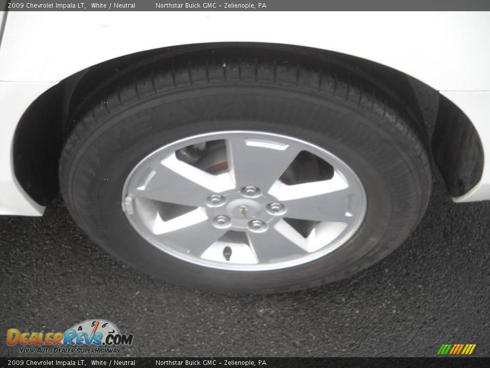 2009 Chevrolet Impala LT White / Neutral Photo #13