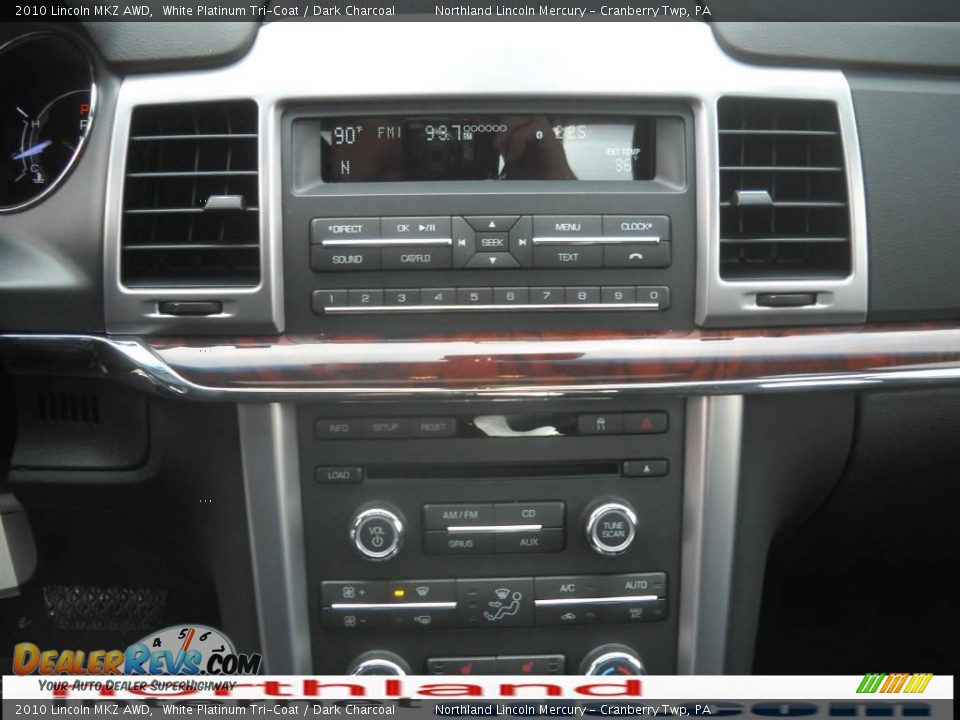 2010 Lincoln MKZ AWD White Platinum Tri-Coat / Dark Charcoal Photo #17