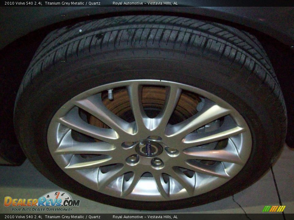 2010 Volvo S40 2.4i Titanium Grey Metallic / Quartz Photo #8