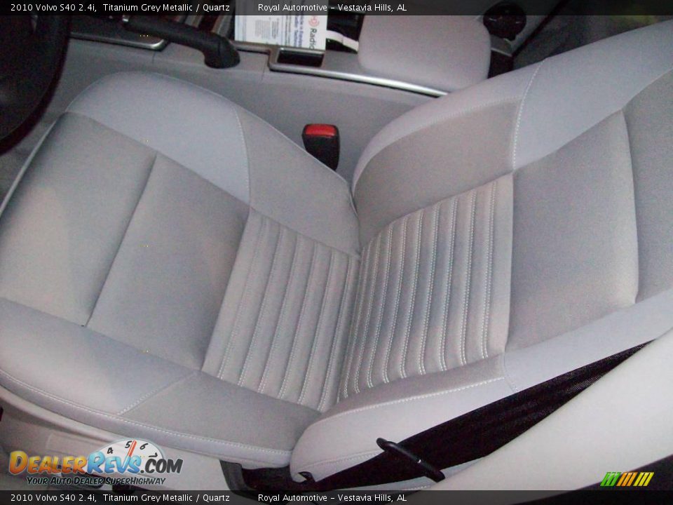 2010 Volvo S40 2.4i Titanium Grey Metallic / Quartz Photo #13